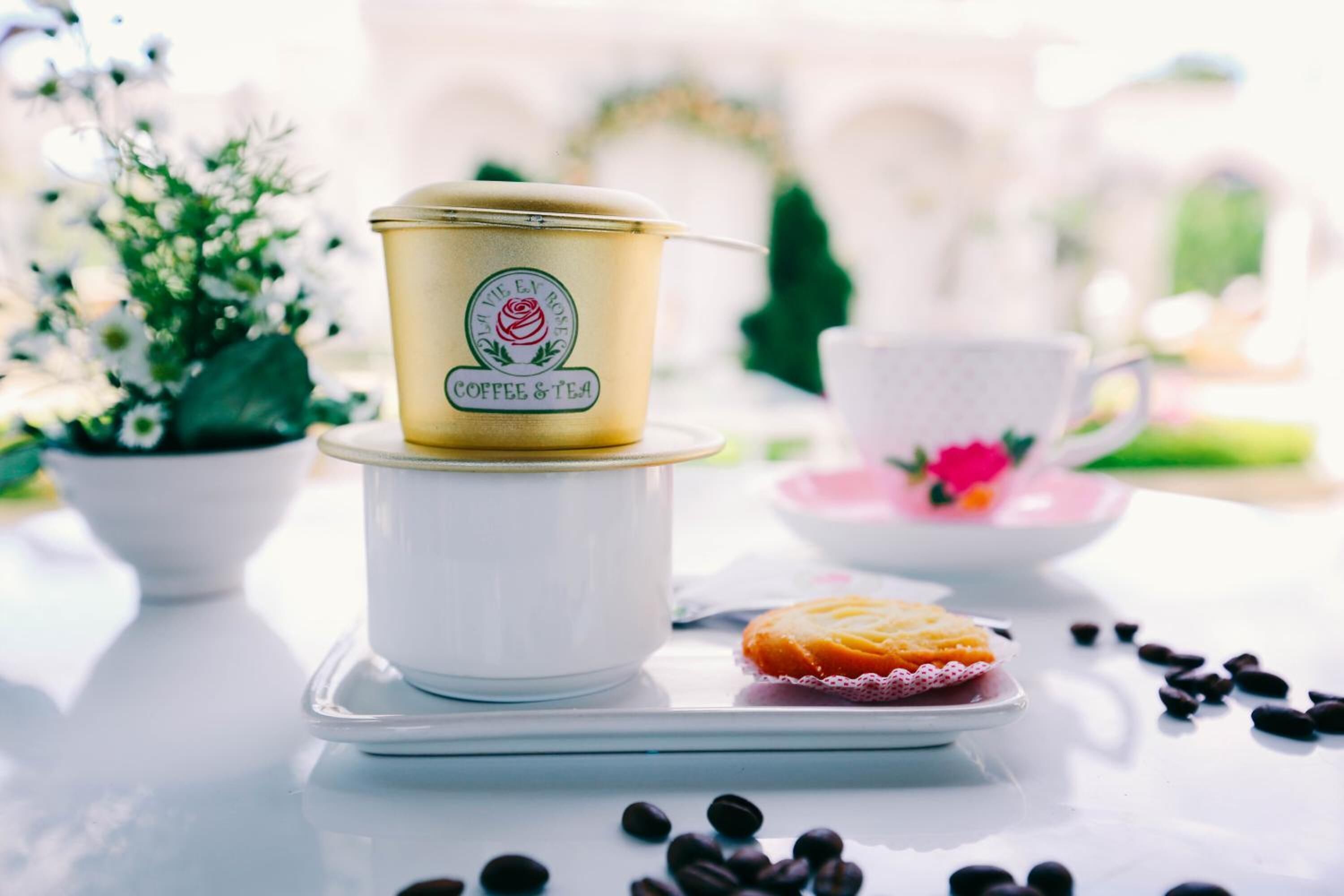 breakfast, lunch, dinner served; vietnamese cuisine