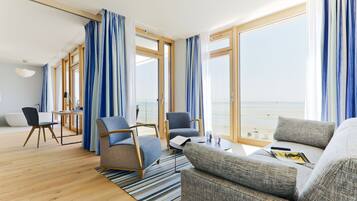 Suite, Sea View | Living area