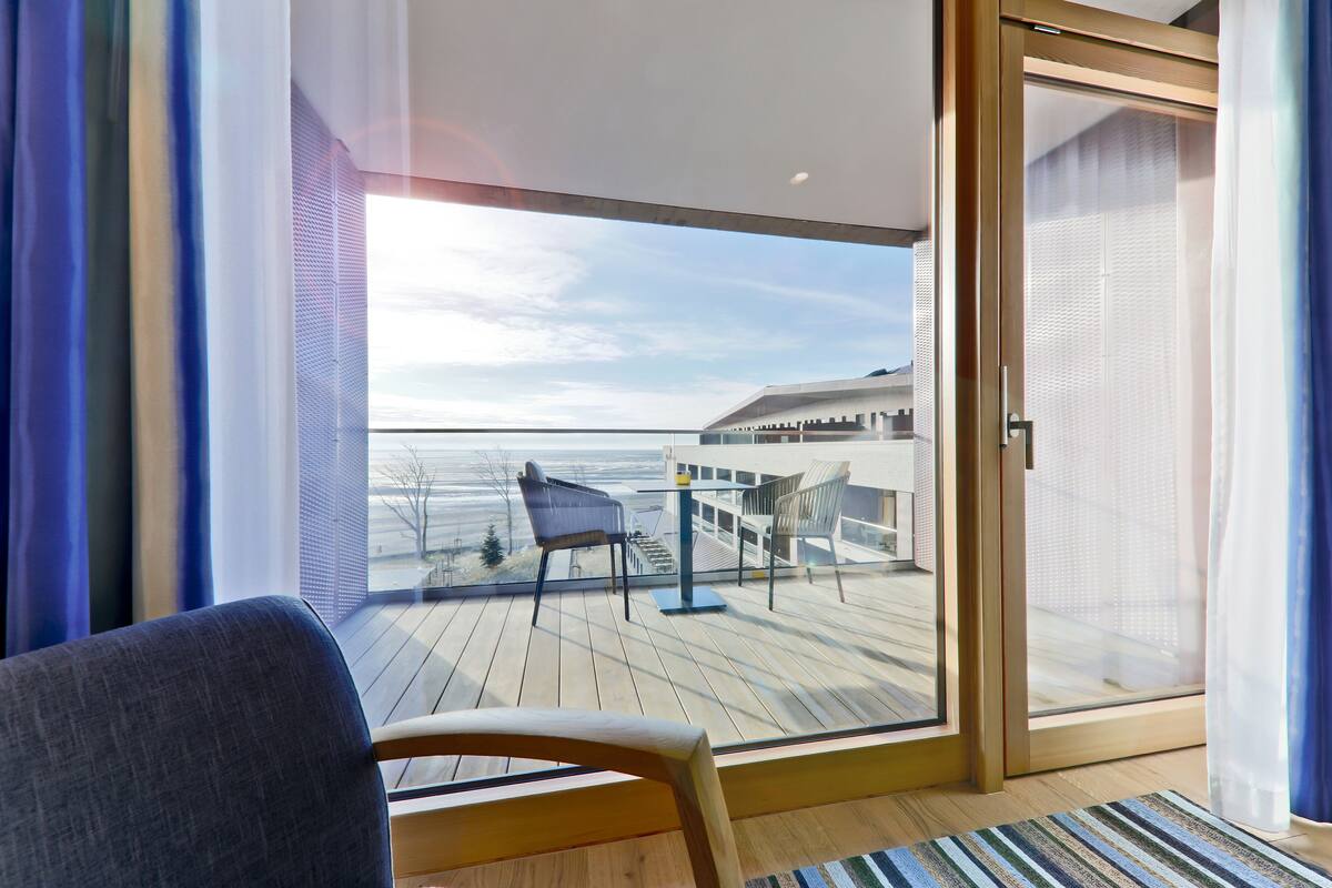 classic double room, sea view | beach/ocean view