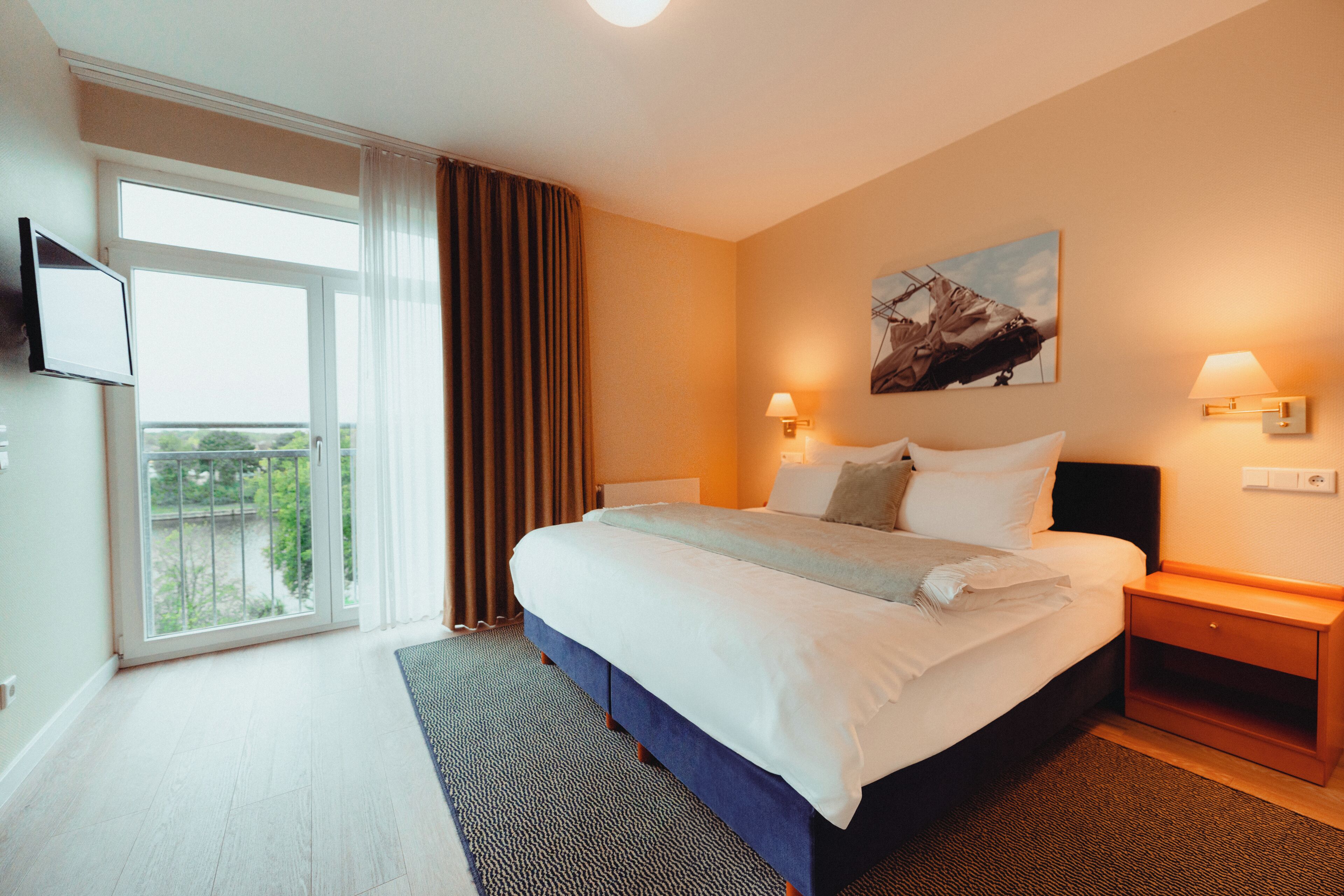 Minibar, in-room safe, desk, laptop workspace