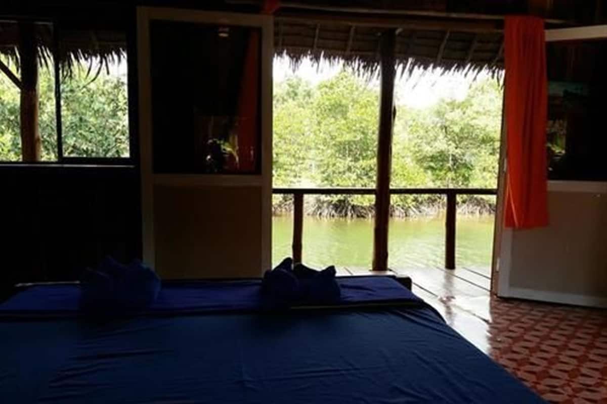 Bungalow (Waterfront) | Minibar, Wi-Fi gratuito