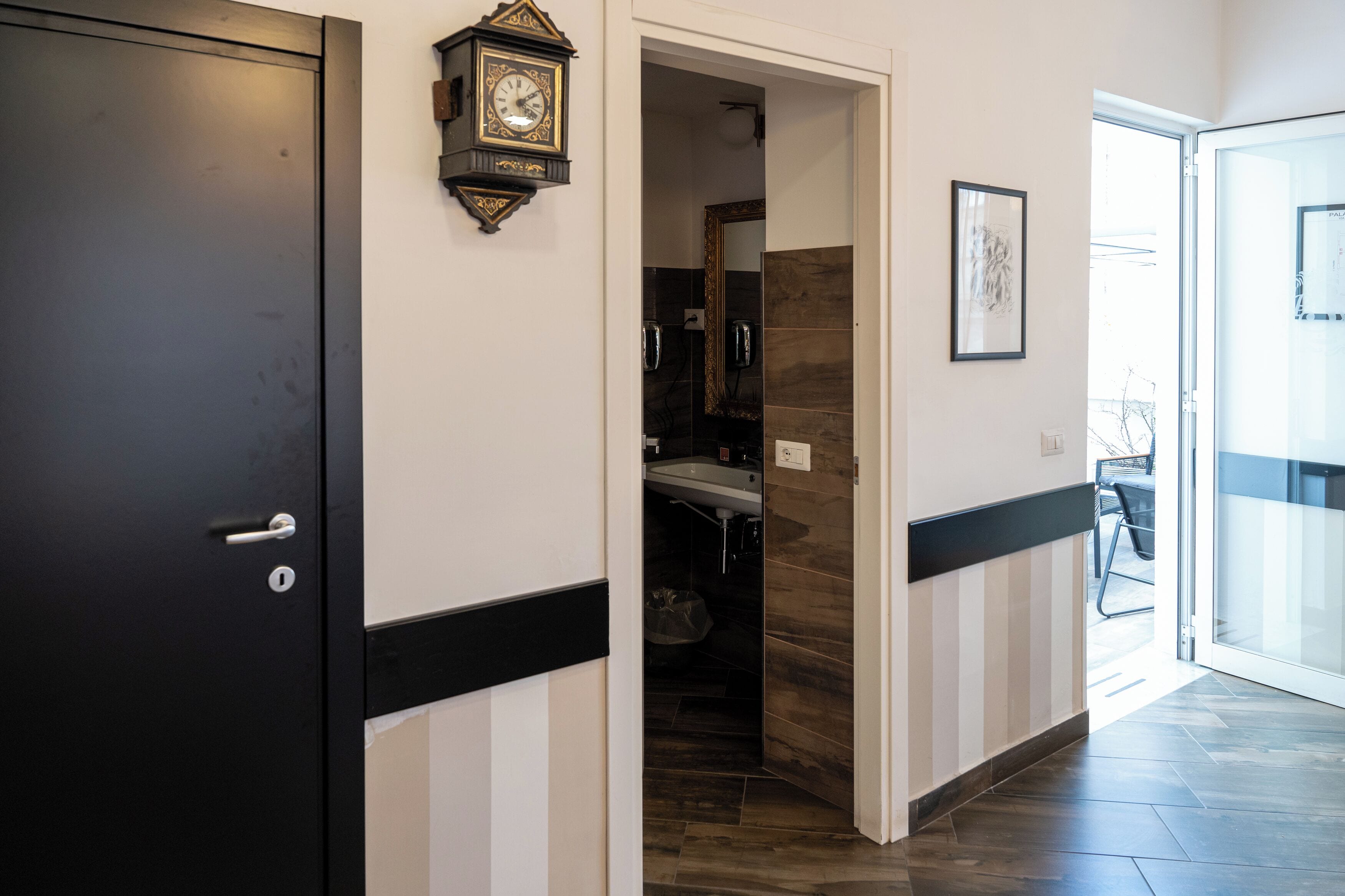 Petit déjeuner servi tous les jours en supplément