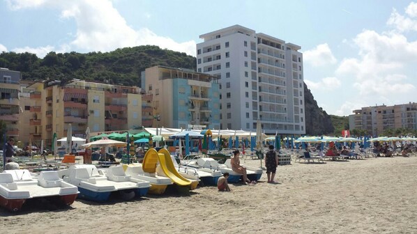 شاطئ خاص قريب