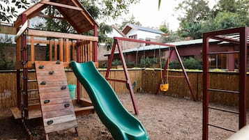 Área de juegos infantiles al aire libre