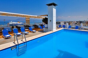 Outdoor pool - Astir Patras Hotel (Patras)