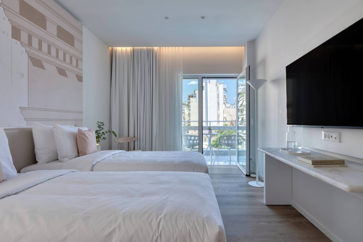 Standard Room, 2 Twin Beds, Accessible, Balcony | In-room safe, desk, soundproofing, WiFi (free)