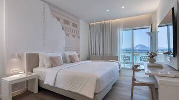 Superior Room, 1 Queen Bed with Sofa bed, Balcony, Sea View | In-room safe, desk, soundproofing, free WiFi