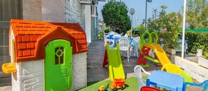 Udendørs legeområde for børn