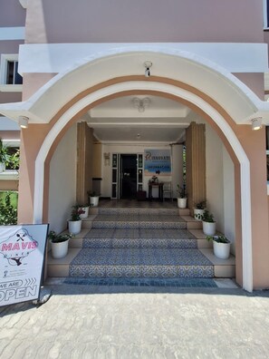 Perincian bahagian luar