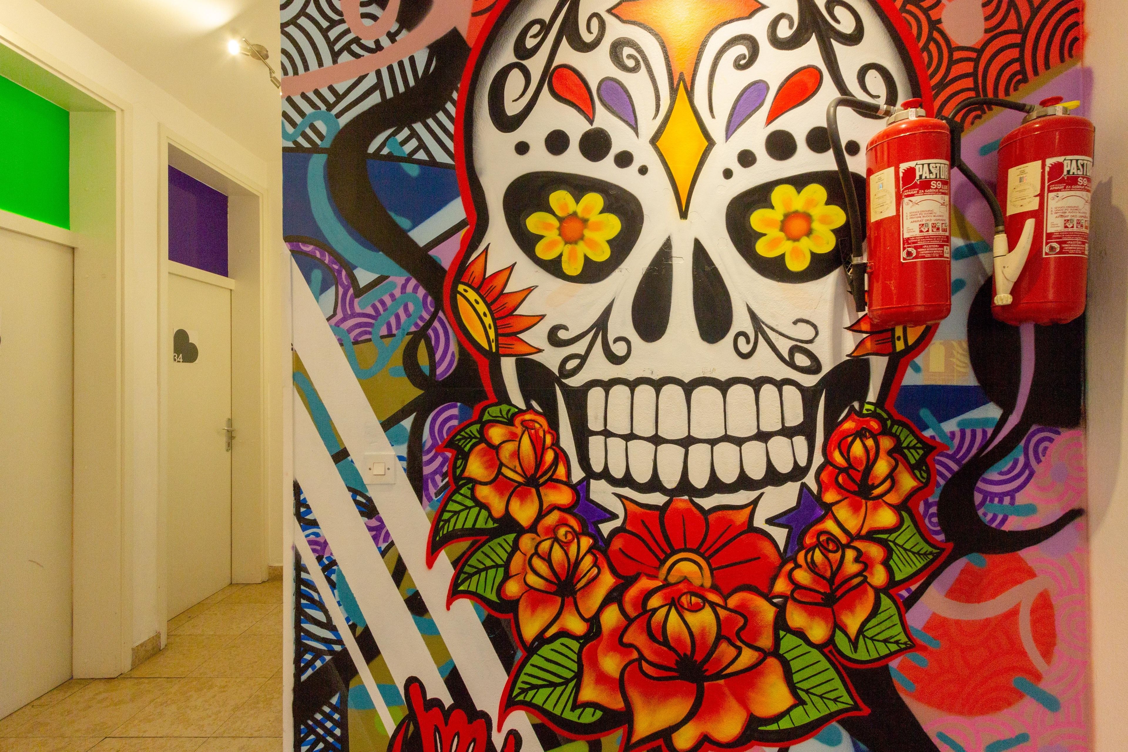 المنشأة من الداخل