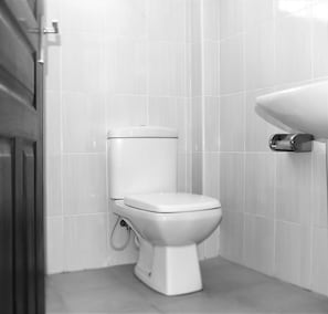 Family Quadruple Room, Multiple Beds, Private Bathroom | Bathroom
