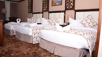 Kamar Triple | Minibar, brankas, meja kerja, dan kedap suara