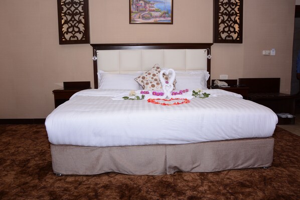 Quarto solteiro | Frigobar, cofres nos quartos, escrivaninha, quartos à prova de som