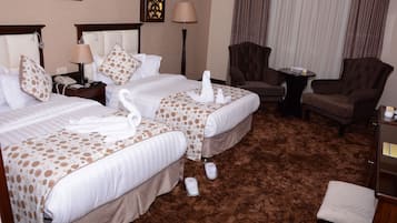 Minibar, két bảo mật tại phòng, bàn, phòng cách âm