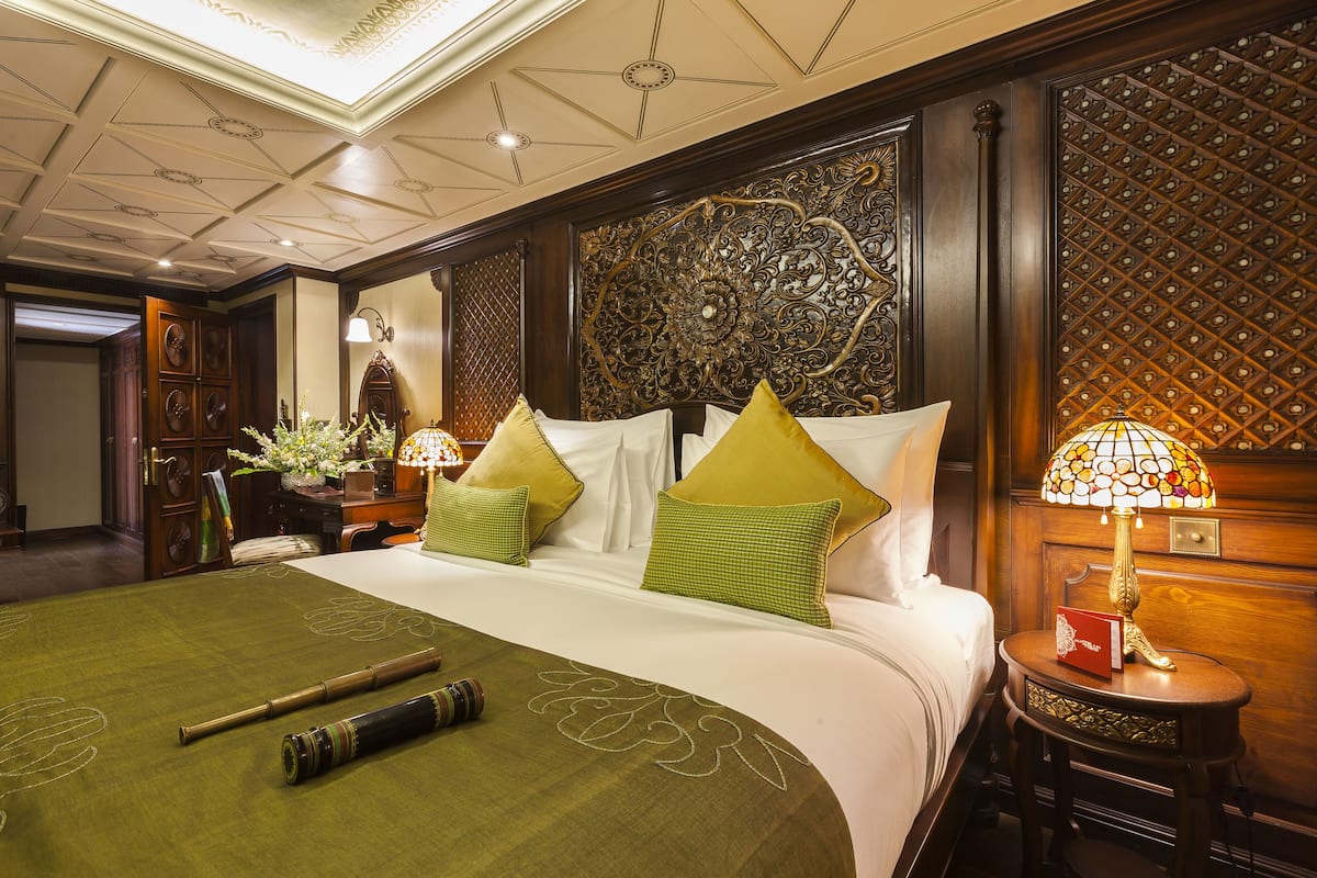 Minibar, in-room safe, desk, blackout curtains