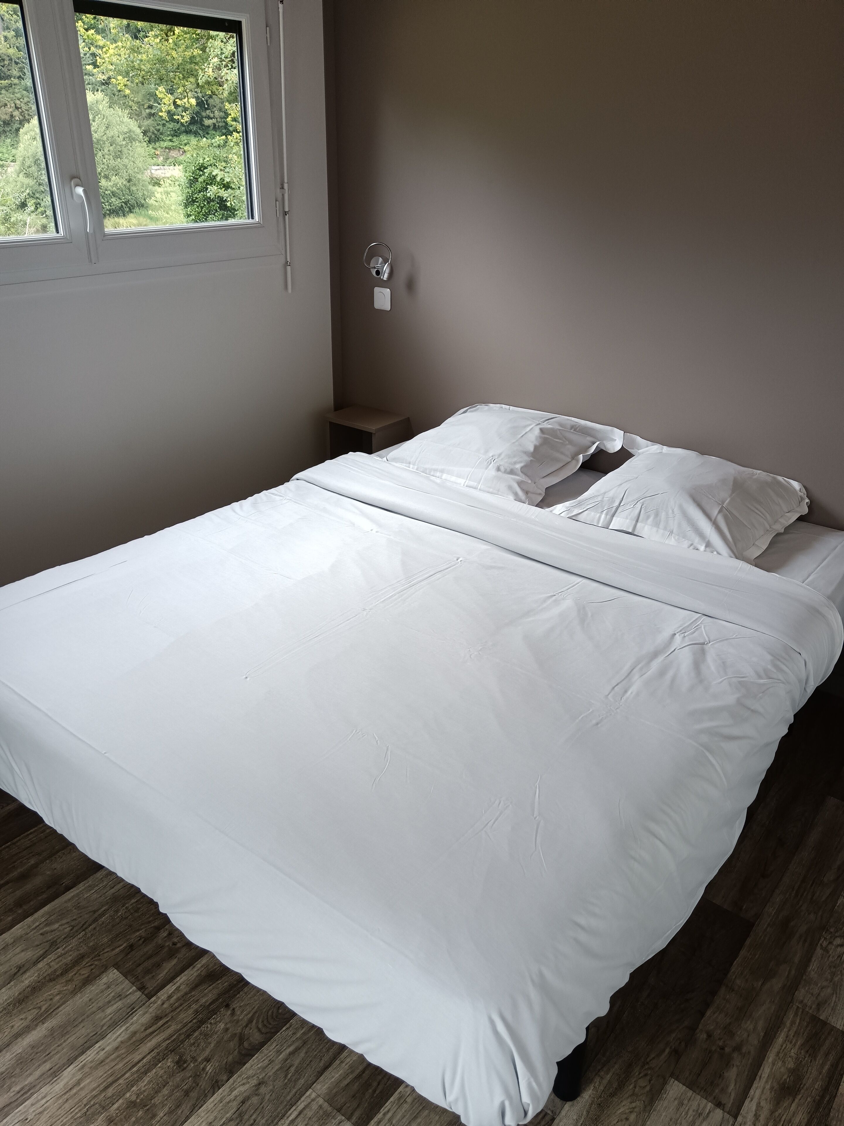 2 bedrooms, blackout curtains, soundproofing, iron/ironing board