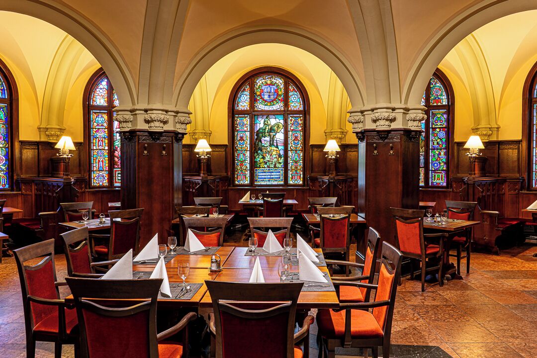 2 restaurants, breakfast, lunch, dinner served; hungarian cuisine