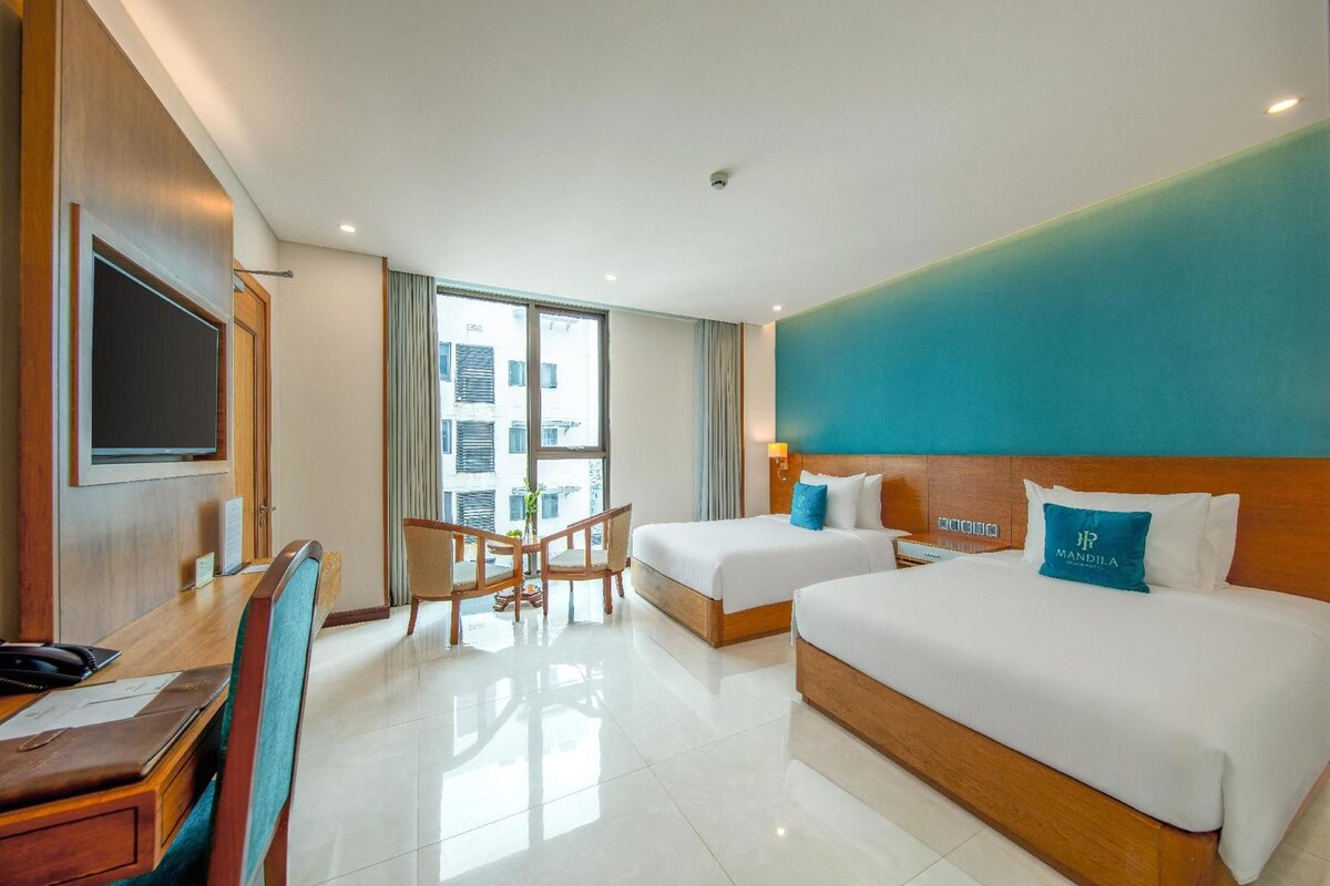 Premium bedding, memory foam beds, minibar, in-room safe