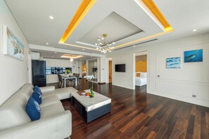 Three Bedroom Apartment with Ocean View | Premium bedding, memory foam beds, minibar, in-room safe - Mandila Beach Hotel DaNang (Da Nang)