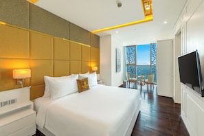 ลักซ์ชัวรี่อพาร์ทเมนท์, 3 ห้องนอน, ห้องครัว, วิวทะเล | เครื่องนอนระดับพรีเมียม, เตียงเมมโมรีโฟม, มินิบาร์, ตู้นิรภัยในห้องพัก