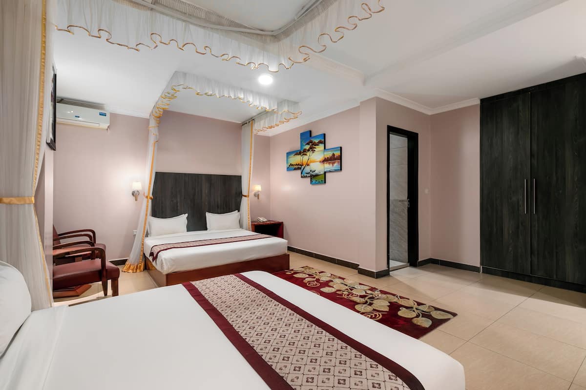 standard twin room | in-room safe, desk, soundproofing, free cots/infant beds