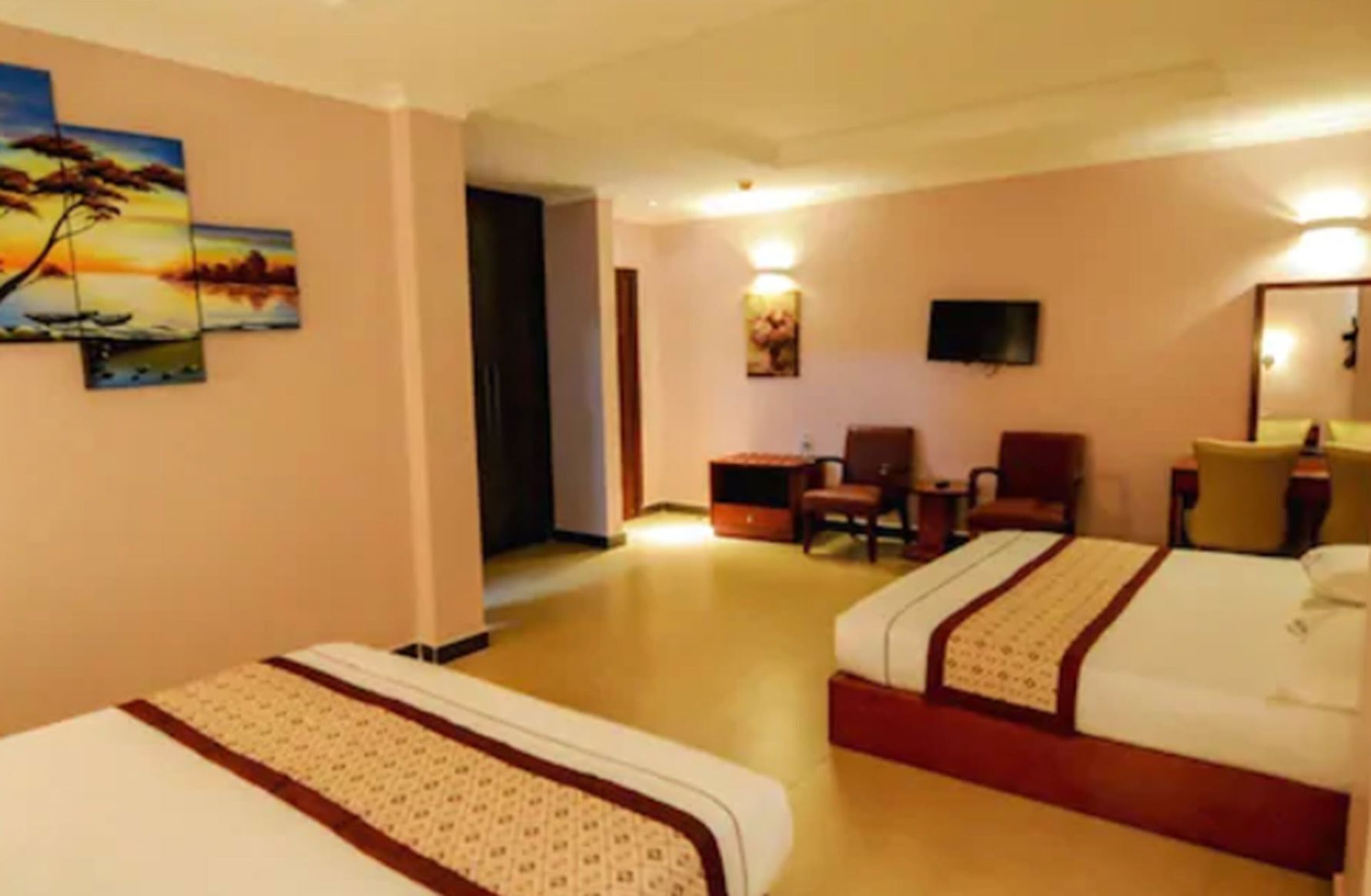 In-room safe, desk, soundproofing, free cribs/infant beds