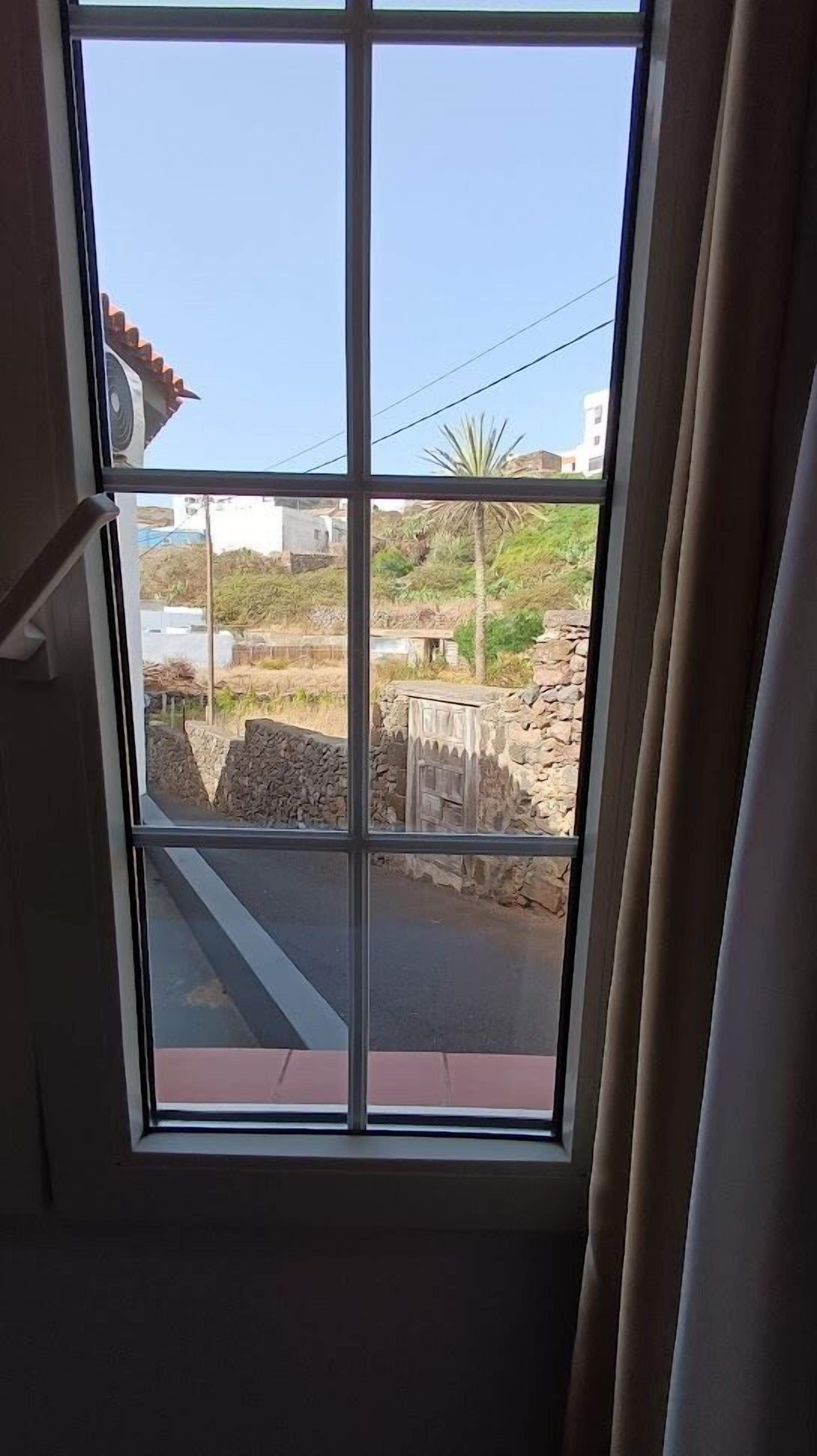 double room | desk, blackout curtains, iron/ironing board, free wifi