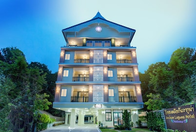 Anchan Laguna Hotel
