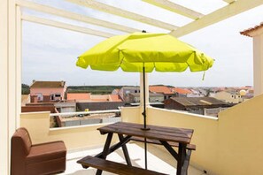 Habitación doble Deluxe, baño privado | Balcón