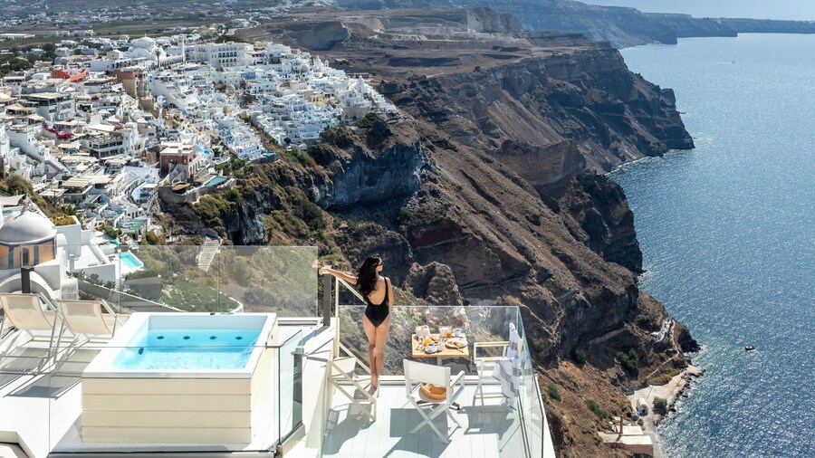 Mythical Blue Luxury Suites