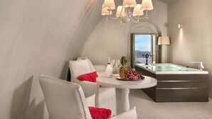 Suite – honeymoon, massasjebadekar (Indoor Heated) | Romfasilitet