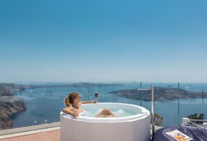 Deluxe Suite with outdoor heated Jetted tub,Panoramic view | Banheira de hidromassagem