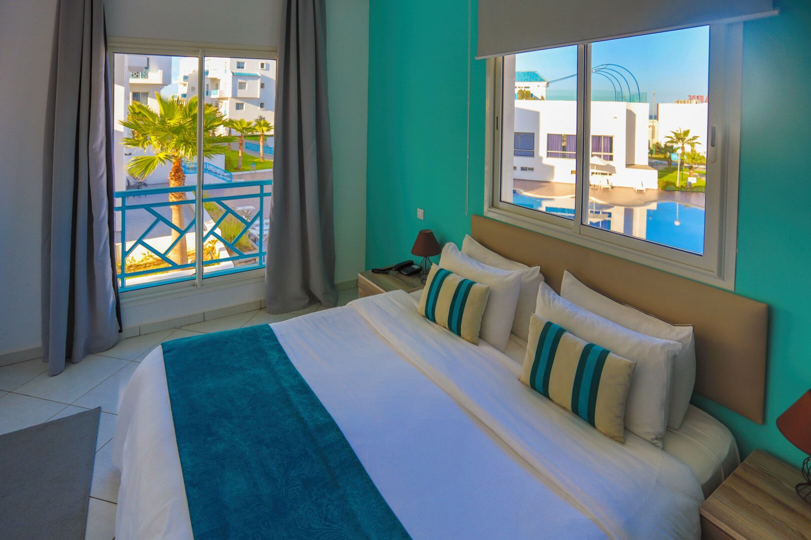 Huoneisto, keittotila | Ylelliset vuodevaatteet, tallelokero huoneessa, vauvansängyt