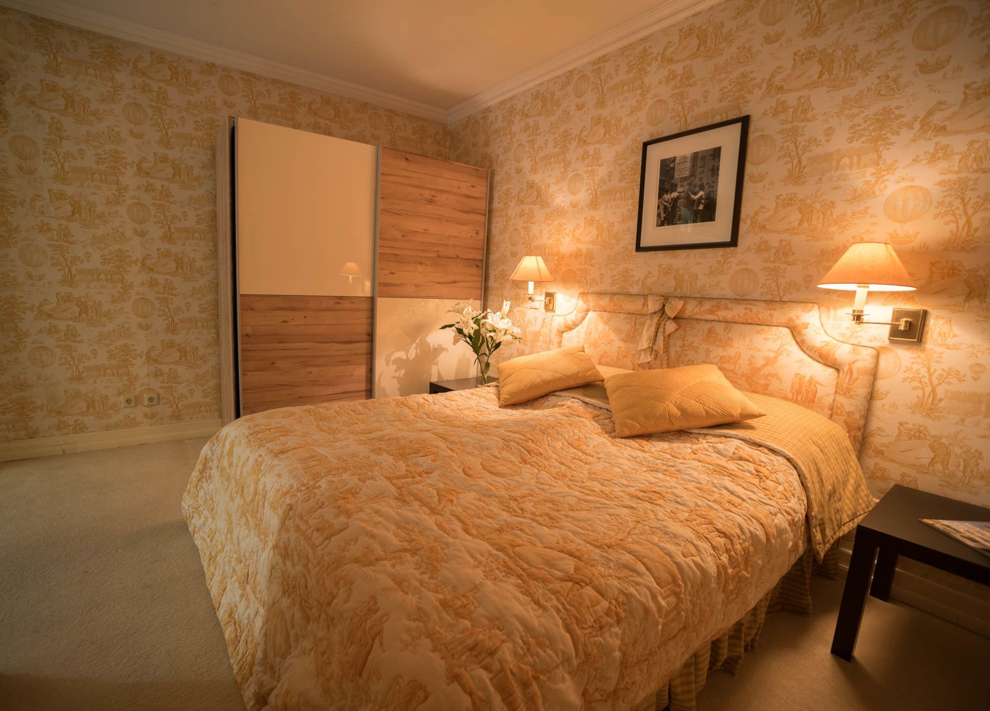 superior apartment, 1 bedroom, accessible, garden area | 1 bedroom, in-room safe, iron/ironing board, free wired internet