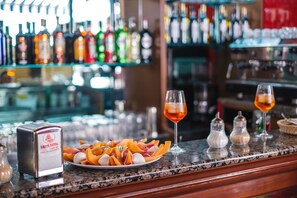 Bar (en la propiedad)