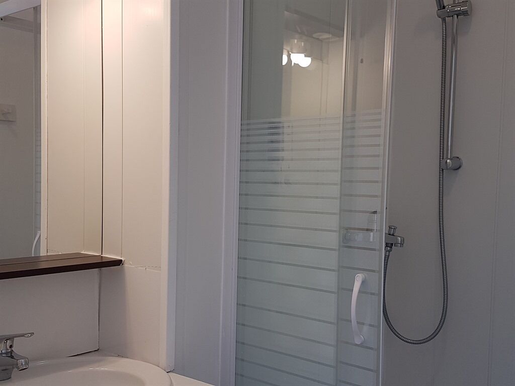 standard double or twin room, private bathroom (balcon) | bathroom