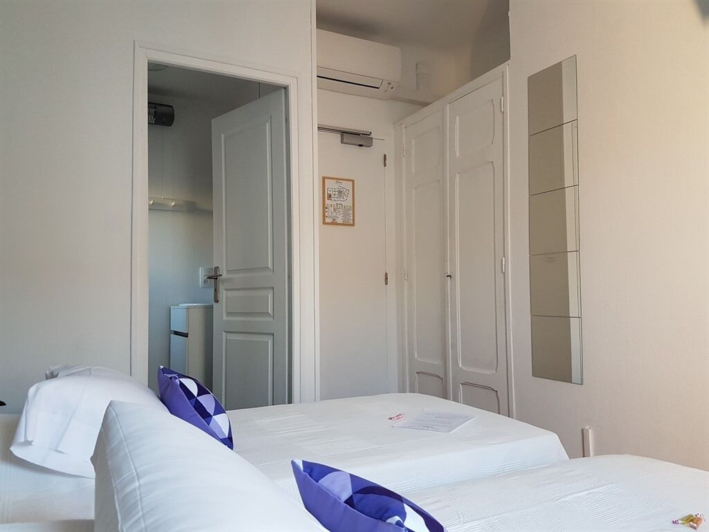 standard double or twin room, private bathroom (fenêtre)