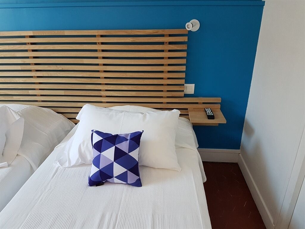 standard double or twin room, private bathroom (fenêtre) | miscellaneous