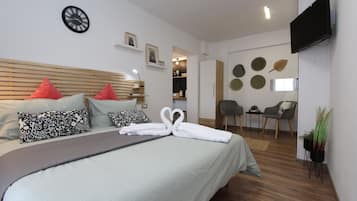 Dubbelrum - 1 dubbelsäng | Strykjärn/strykbräda, gratis wi-fi och sängkläder