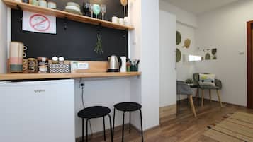 Habitación doble, 1 cama matrimonial | 1 habitación, tabla de planchar con plancha, wifi gratis y ropa de cama