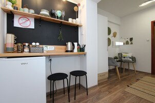 Double Room, 1 Double Bed | Iron/ironing board, free WiFi, bed sheets