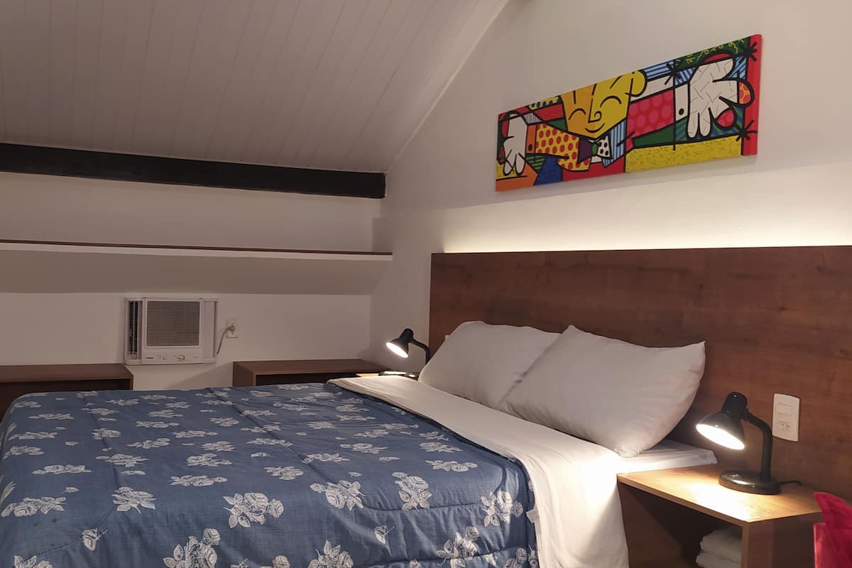 1 habitación, decoración personalizada y muebles diferentes