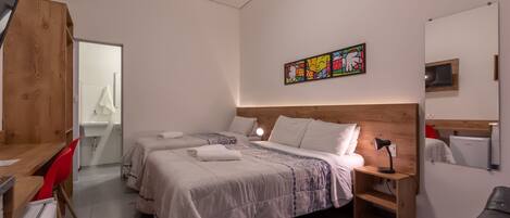 City Studio | Soundproofing, iron/ironing board, cribs (surcharge), WiFi (free)