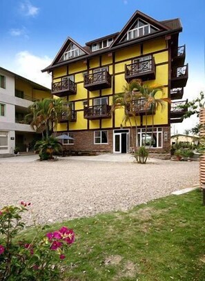 Exterior - Pulicity B&B (Puli)