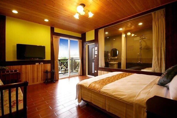 Gallery Double Room, Balcony | Desk, blackout drapes, rollaway beds, free WiFi