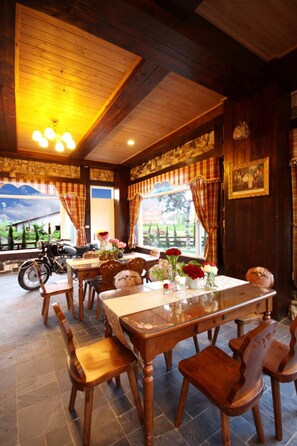 Restaurant - Pulicity B&B (Puli)