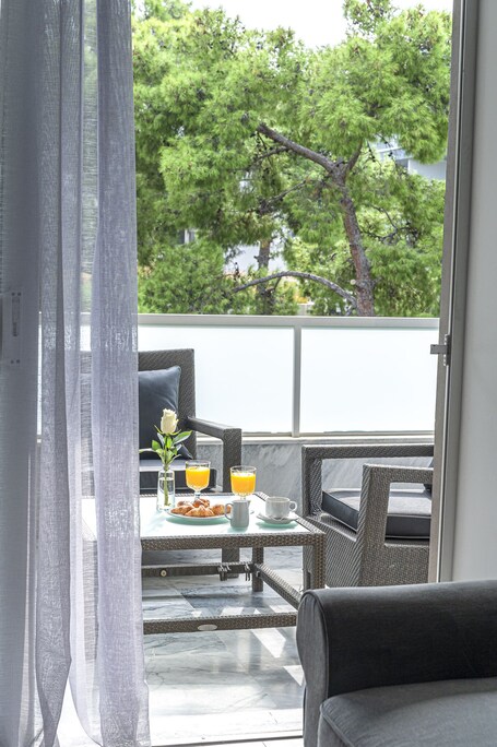 Athenian Riviera Hotel Suites - Image 69