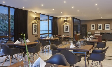 Athenian Riviera Hotel Suites - Image 35