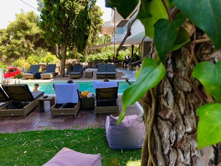 Athenian Riviera Hotel Suites - Image 46