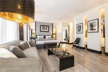 Athenian Riviera Hotel Suites - Image 22